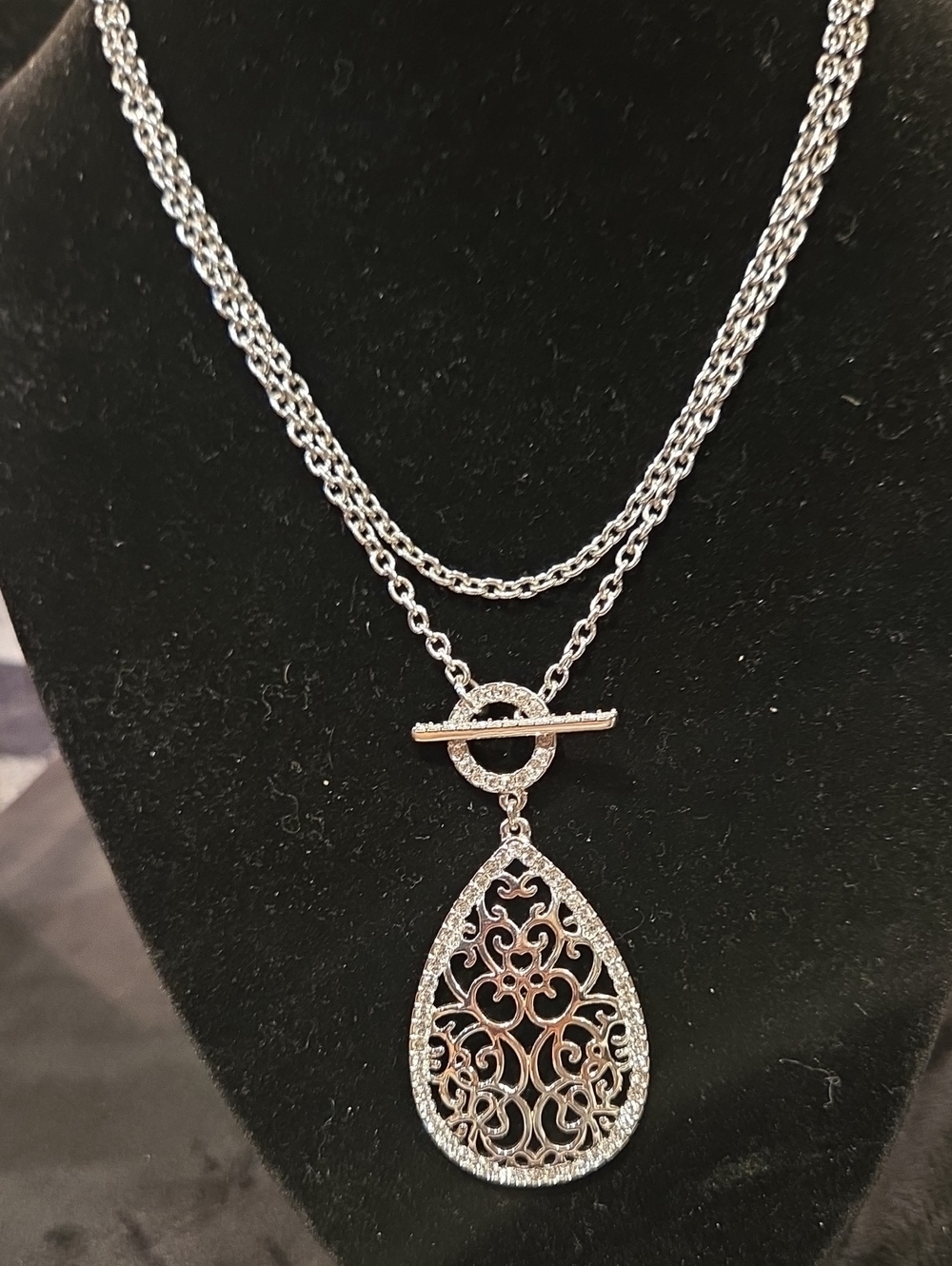 Silver Filigree Teardrop Pendant Necklace - Silver